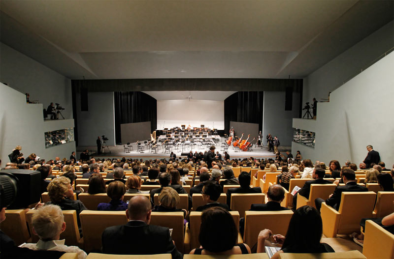 Auditorium-Revellín