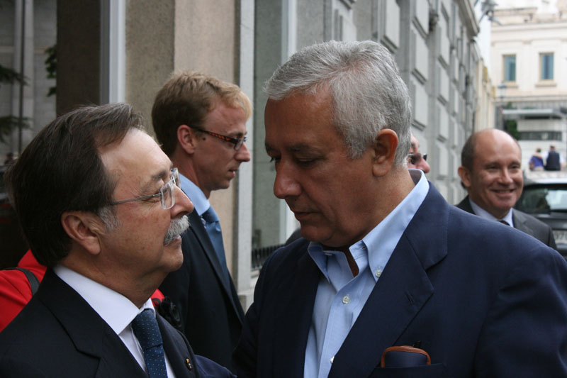 El_presidente_en_funciones_de_la_Ciudad_Autnoma_con_Javier_Arenas_PP
