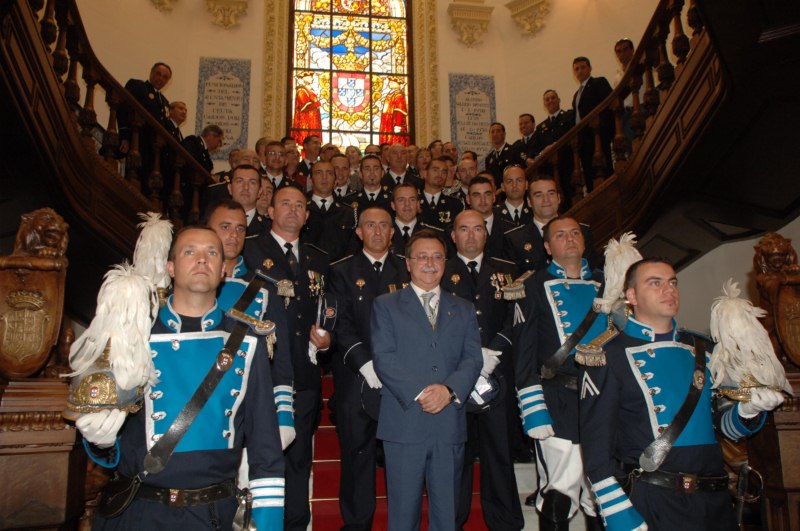 Foto_de_familia_con_motivo_de_la_celebracin_en_2010_del_patrn_de_la_Polica_Local_Copy