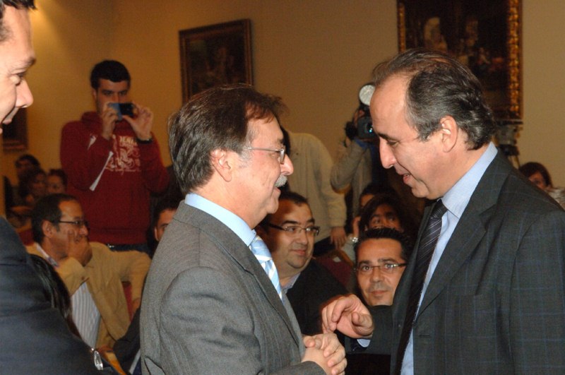 Juan_Vivas_con_Emilio_Dur_en_la_Jornada_sobre_emprendimiento._Copy