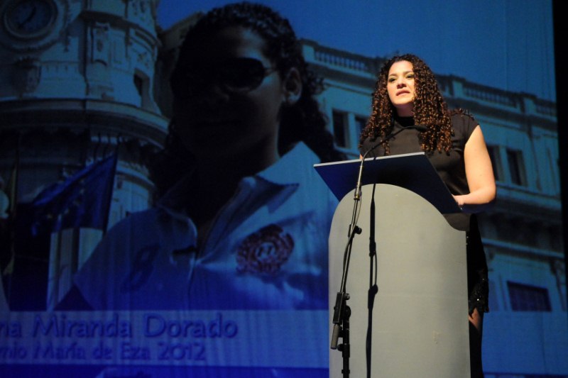 Lorena_Miranda_Mara_de_Eza_2012._Copy