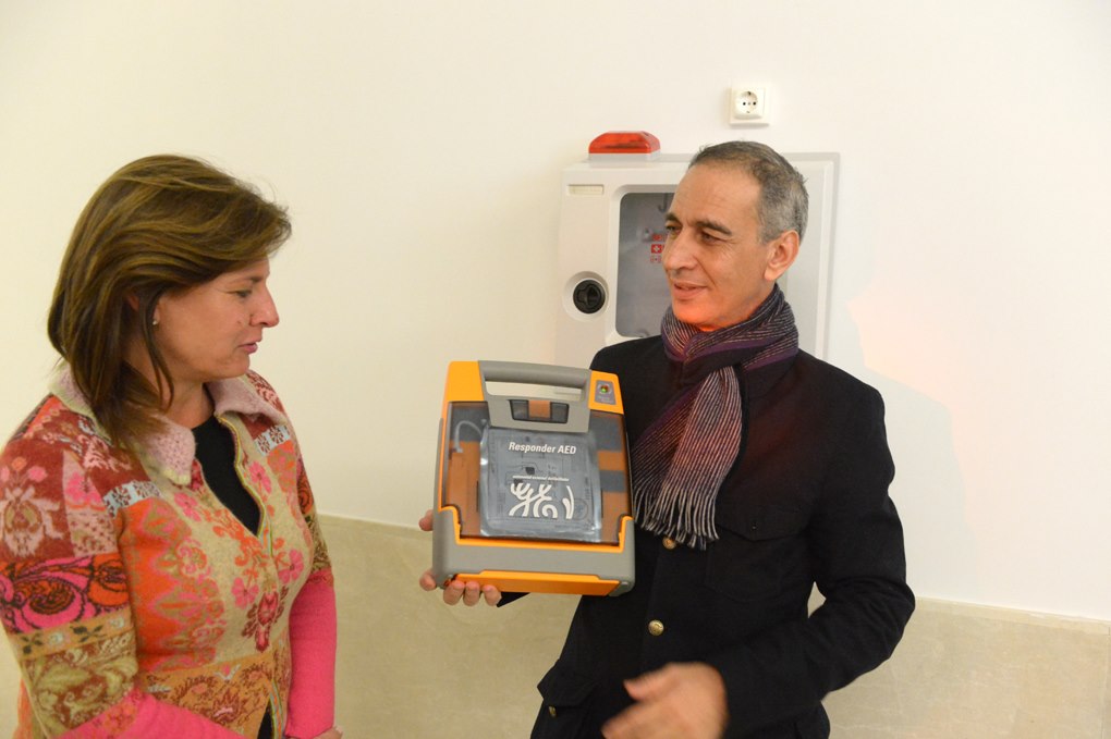 Mabel Deu Abdelhakim Abdeselam desfibrilador Teatro Auditorio Revellín Sanidad Culturaweb