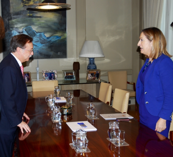Vivas y Pastor antes de empezar la reunión