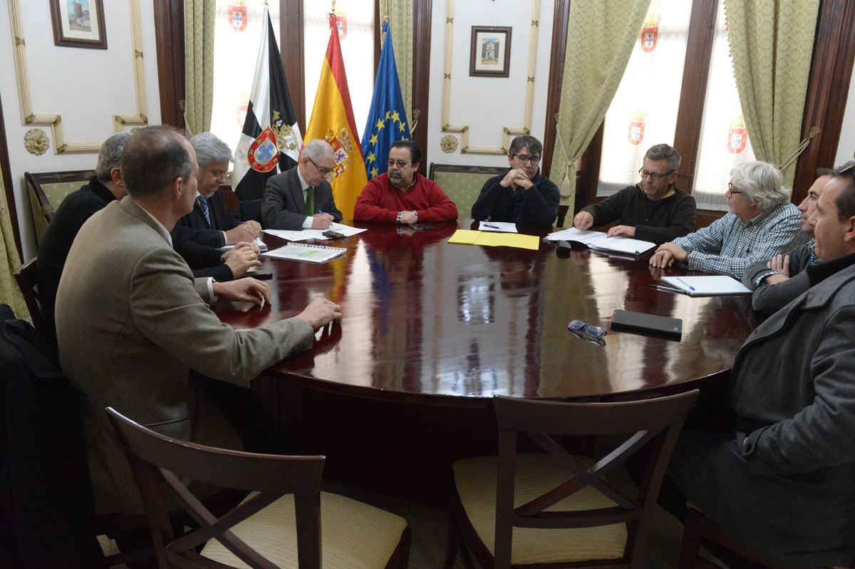 Rotonda vertidos plan contingencia marina Gregorio García Castañeda CEPSA medio ambienteweb