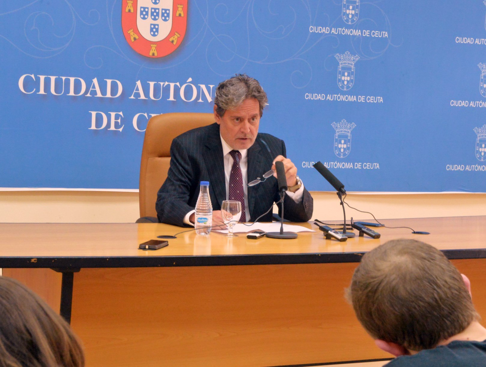 Emilio Carreira Ciudad Autónoma Ceuta sala conferencia rueda prensaweb